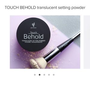 Younique Translucent Setting Powder.